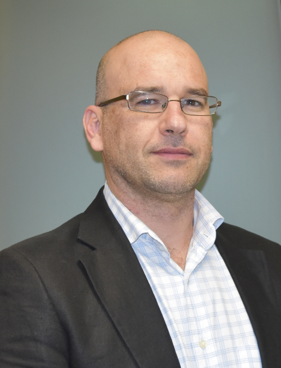 ROBERTO DEL CAMPO <br> ARZOZ ROBERTO DEL CAMPO <br> ARZOZ